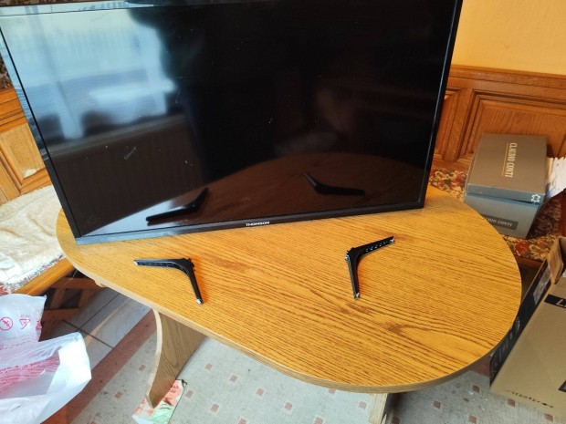 Elad� Thomson 32" LED TV