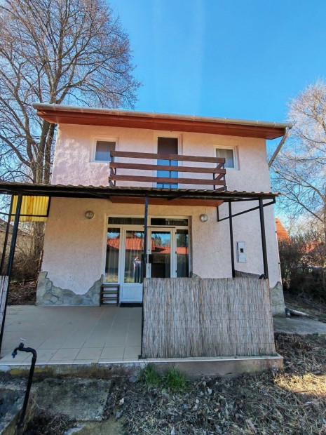 Elad� Tiszal�k�n nyaral�, st�ggel!