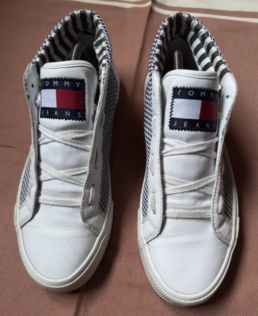 Elad Tommy Hilfiger frfi tornacip! 42-es