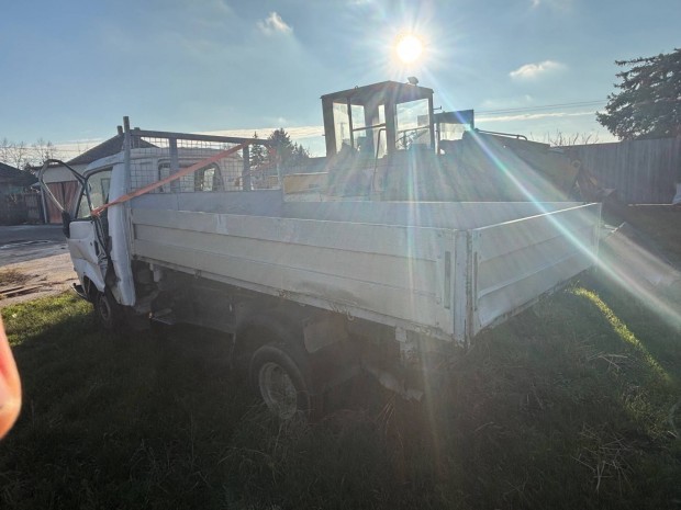 Elad� T�r�tt Mazda