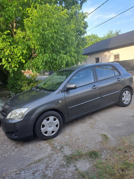 Eladó Toyota Corolla 1.6 Hatchback friss műszaki vizsgával