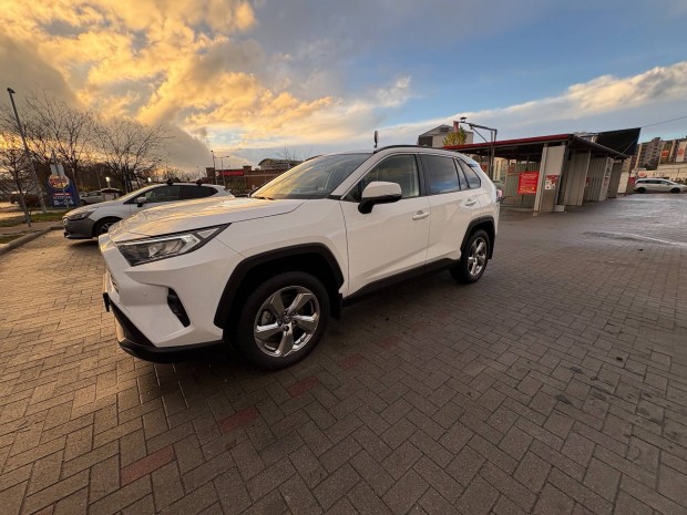 Elad Toyota Rav4 hybrid