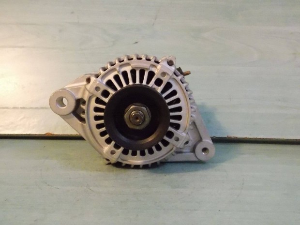 Eladó Toyota Yaris 1.0 generátor 90 A (27060-23030)