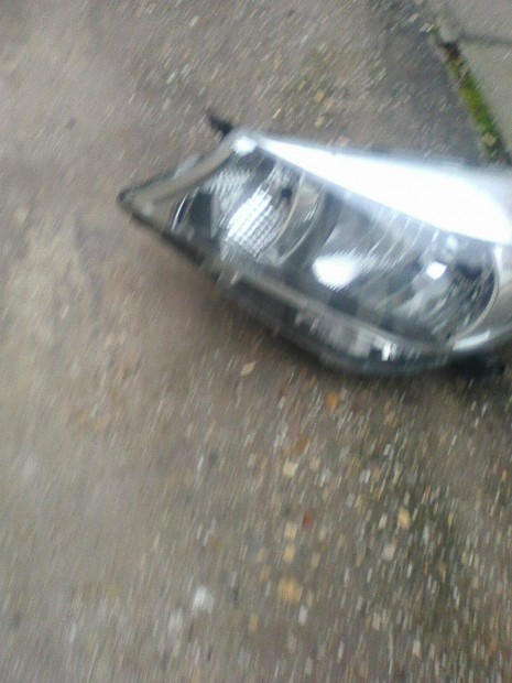 Eladó Toyota Yaris Lámpa