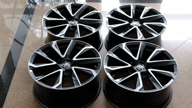 Elad� Toyota gy�ri 18 colos alufelni szett jelad�val