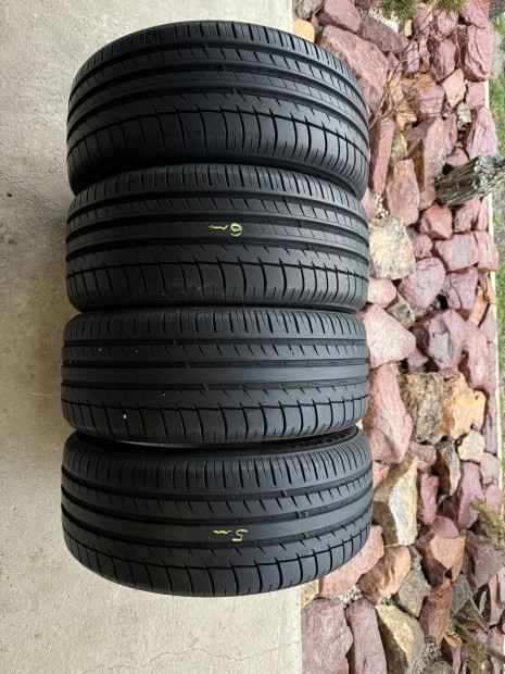 Eladó Triangle Sportex 195/45 R16 nyári gumi 4 db!