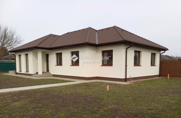 Eladó ÚJ ÉPÍTÉSŰ családi ház, Békéscsaba
