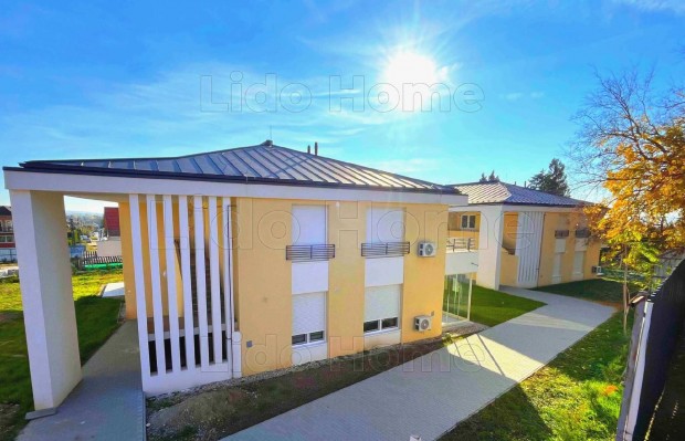 Elad� �J �P�T�S� lak�parki lak�sok Balatonbogl�r k�zpontj�ban!