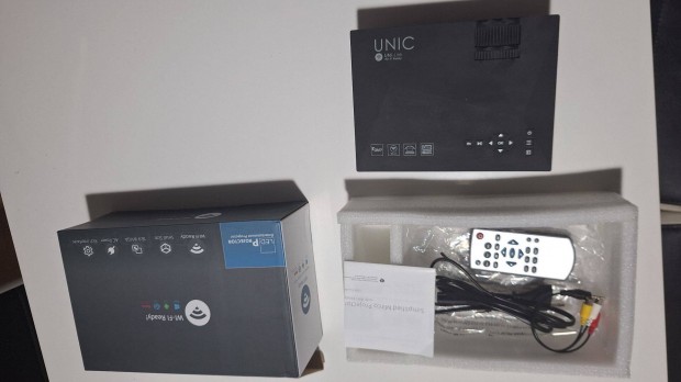 Elad UNIC UC46 Mini LED Projector - 800x480 px felbonts
