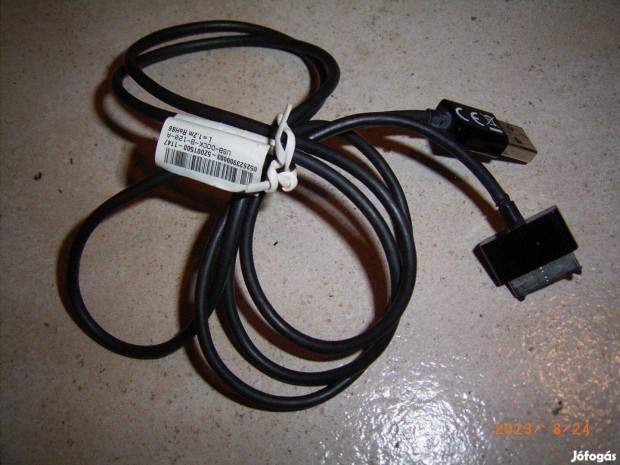Elad USB-s tlthz egy USB Dock B-120-A kbel
