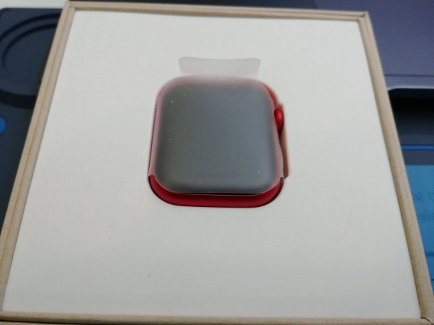 Elad j Apple Watch S8 45mm Piros 6h apple garancival