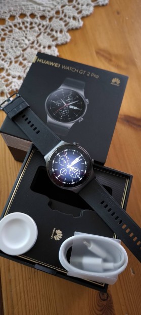 Elad j Huawei Watch GT 2Pro okos ra!