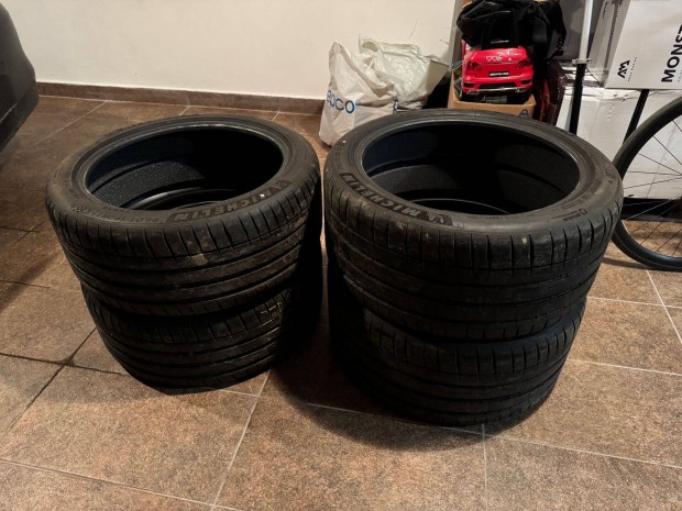 Eladó Új Michelin Pilot Sport nyárigumi garnitura