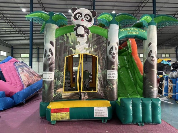 Eladó Új Panda csúszdás légvár ugrálóvár belső játékokkal