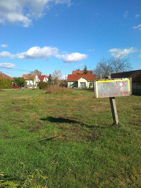 Eladó Üllőn Sport Liget lakóparkban, 480m2, beépitetlen terült