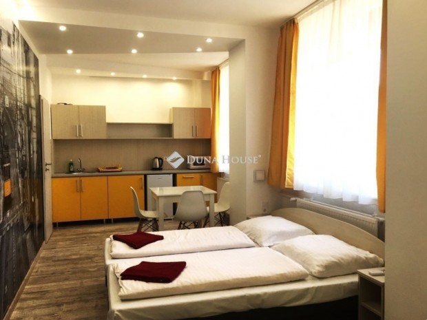 Elad� �zlethelyis�g, Debrecen