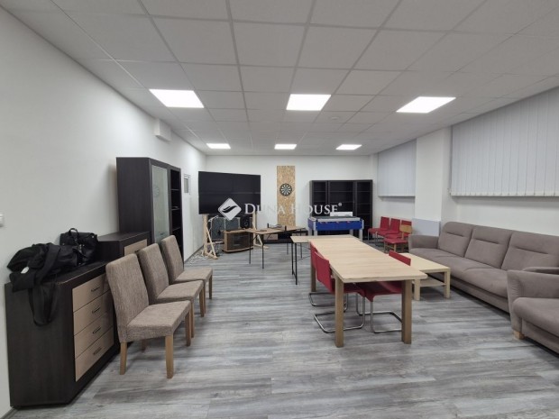 Elad� �zlethelyis�g, Debrecen