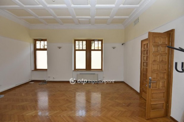 Elad� �zlethelyis�g, Kaposv�r