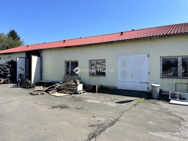 Eladó Üzlethelyiség, Letenye