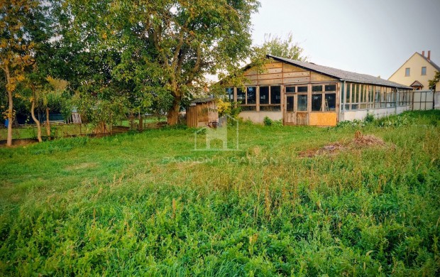 Elad� �zlethelyis�g, S�rszentmih�ly 44.900.000 Ft