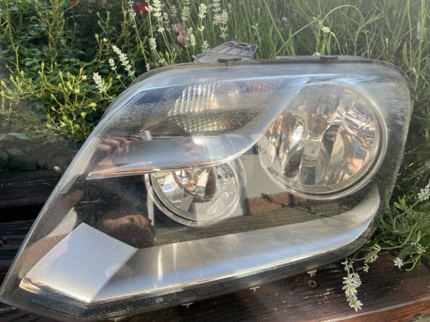 Eladó VW Amarok fényszórók