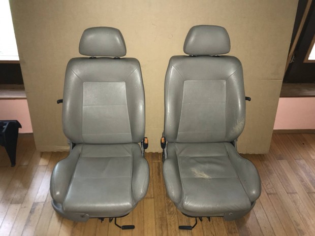 Eladó VW Golf 3/4 cabrio bőr ülések