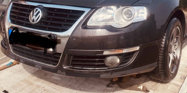 Eladó VW Passat B6 első lökhárító