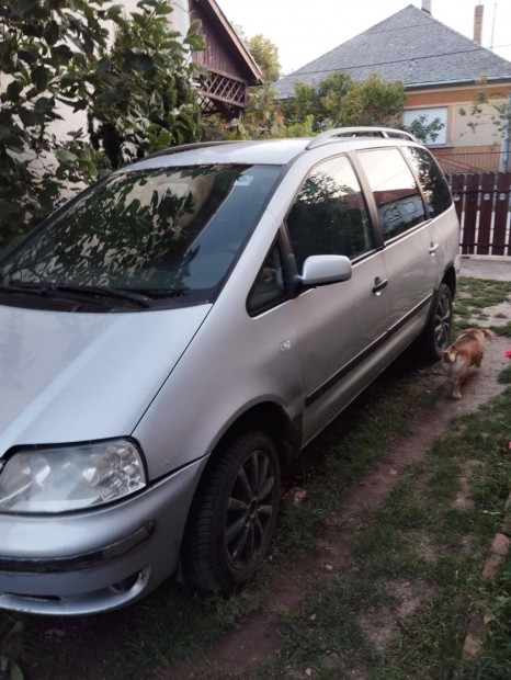 Eladó VW Sharan 7 személyesatti