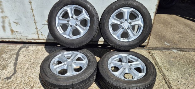 Eladó VW Transporter 5×120 alufelnik. 215/65 R16C Goodyear gumikkal