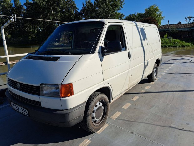 Elad VW. T4 LONG - motorhibs