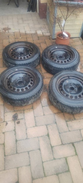 Elad VW acl felni 16 colos gumival