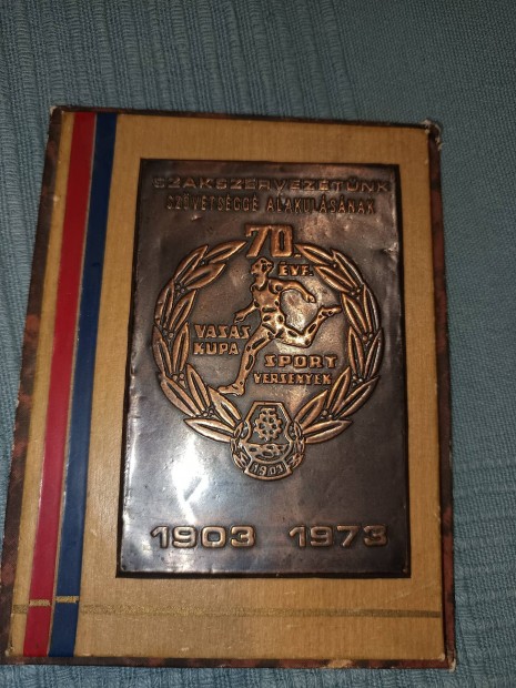 Eladó Vasas Kupa emlékplakett (1973)