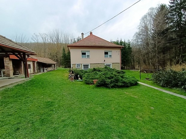 Elad� Vend�gl�t�s, Bakonyn�na 149.900.000 Ft