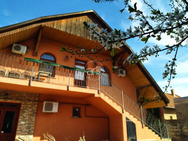 Elad� Vend�gl�t�s, Szeged 190.000.000 Ft