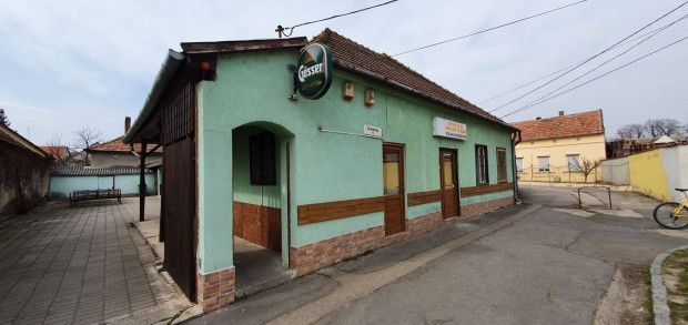 Elad� Veszpr�m Megye Devecser Vend�gl�t� Egys�g �zlet, Bolt,h�z