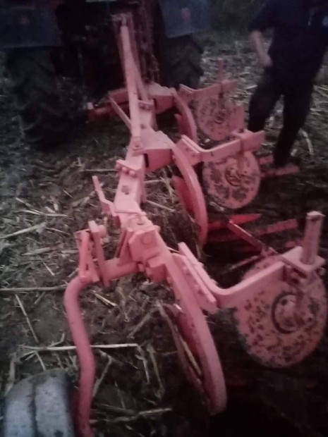 Eladó Vogel noot eke