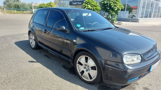 Eladó Volkswagen Golf IV. 2.0. autó