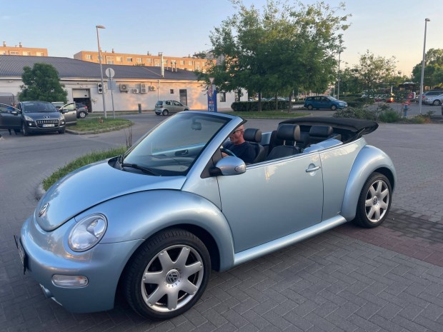 Eladó Volkswagen New Beetle Cabrio 1.8 Turbo, stílus és élmény egyben!