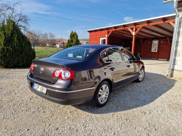 Elad Volkswagen Passat 2.0 TDi