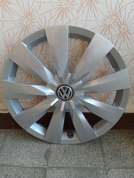 Eladó Volkswagen Passat,Touran gyári 16"-ös dísztárcsa