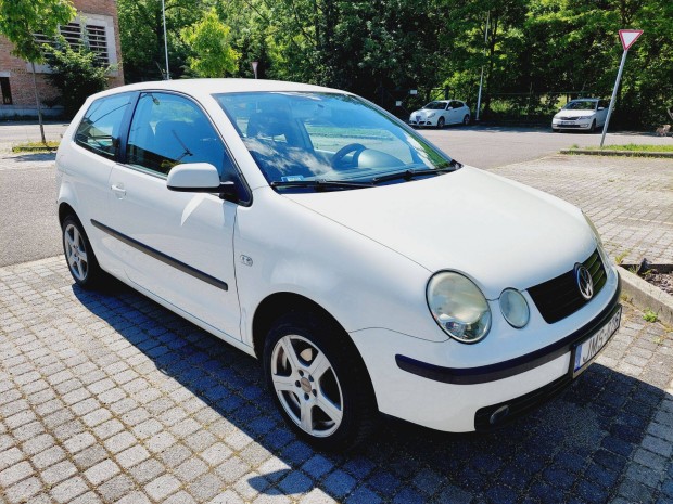 Eladó Volkswagen Polo 1,4-es benzines kisautóm