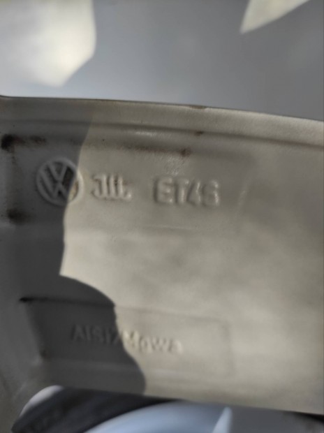 Eladó Volkswagen alufelnit garnitúra!