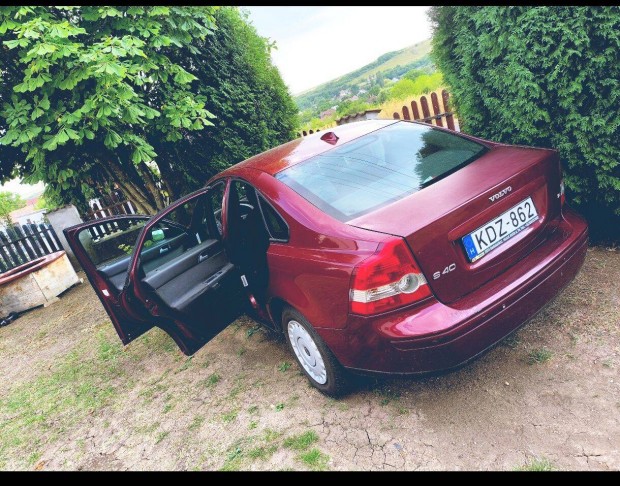 Elad Volvo S40