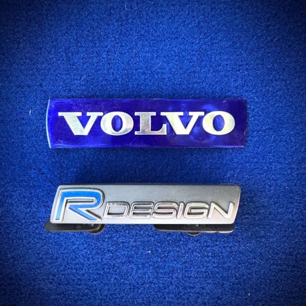 Eladó Volvo S60 S80 V60 V70 XC70 XC60 díszrács logo. Bp/posta