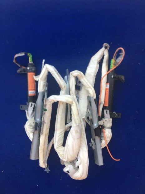 Elad� Volvo V60 S60/II Jobb bal f�gg�ny l�gzs�k 2009-17-ig 40000ft