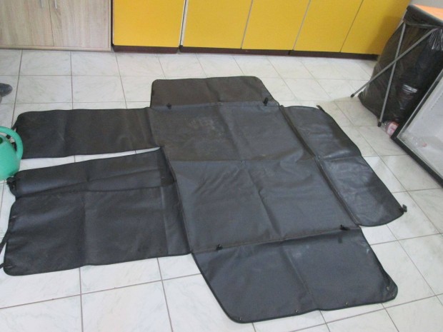 Eladó Volvo XC60 gyári csomagtér bélés/takaró