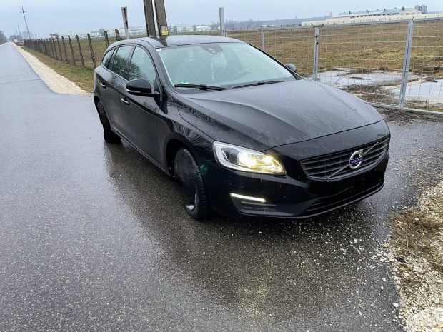 Elad Volvo v60 2.0D