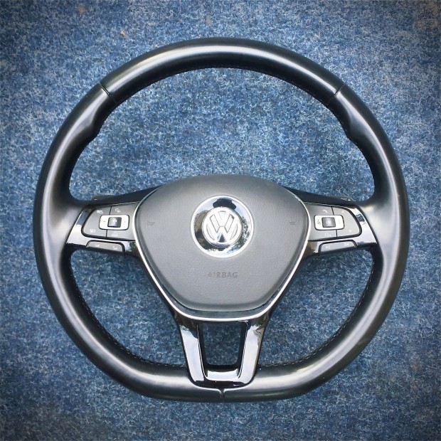 Eladó Vw Volksvagen Mk7-es hibátlan F-1 DSG-s bőrkormány. Bp/posta