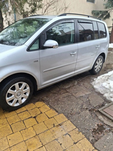 Elad� Wolkswagen Touran