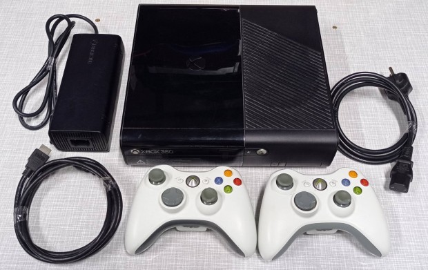 Elad Xbox 360 E 4GB + 6 db jtk